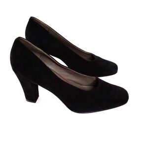 Via Spiga Max & Co. Black Suede Pump Heels 38/7.5
